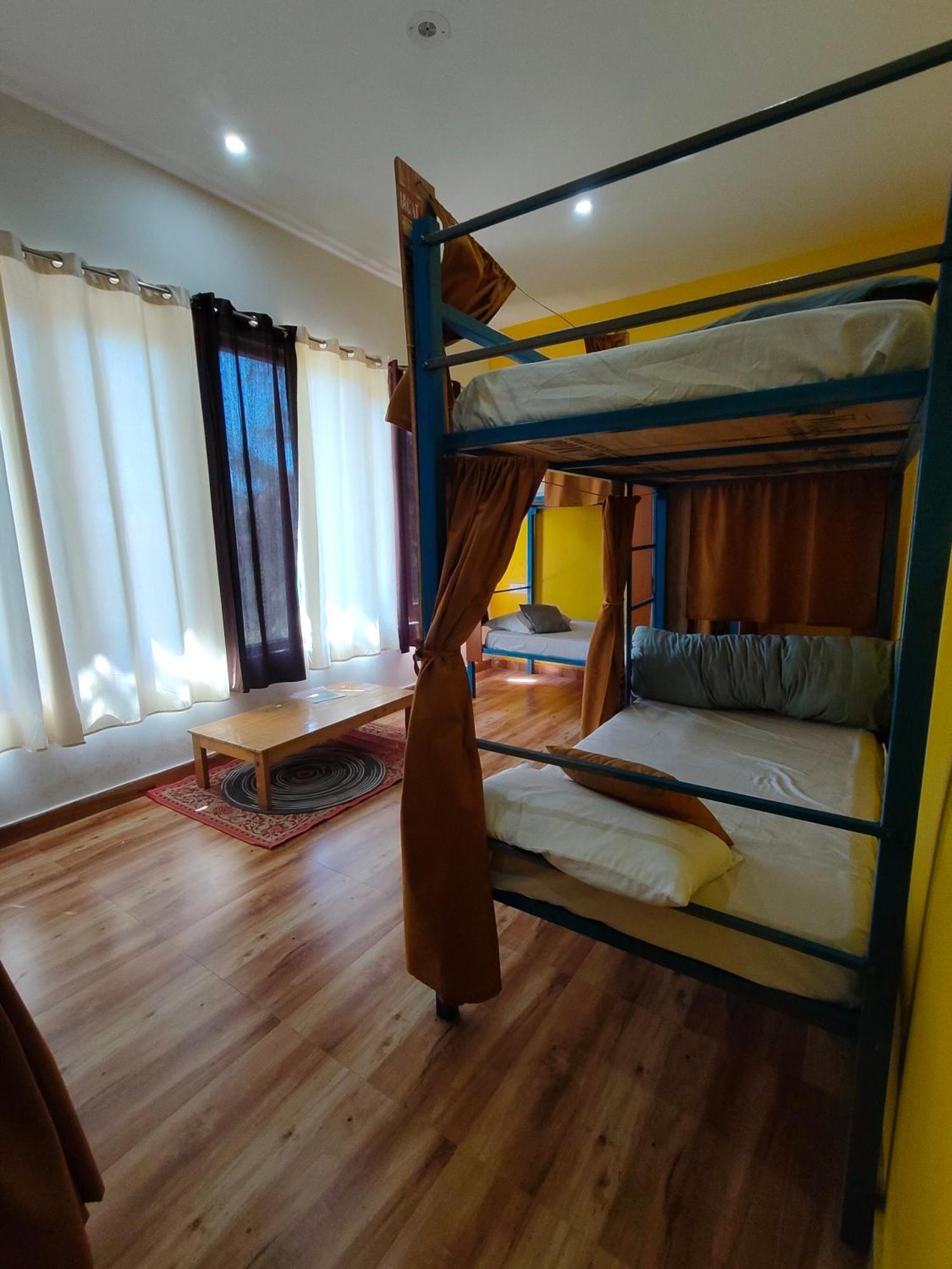 Hostel Flyscape Bīr Zewnętrze zdjęcie